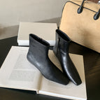 Black / 35