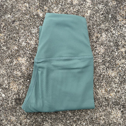 Cross-Border Hot Selling Solid Color Women's High-Waisted Tight Leggings Soft Stretch Peach Butt Yoga Pants with Back Waist Pockets