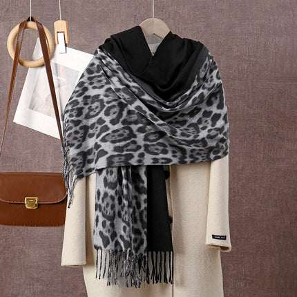 Women's Leopard Print Scarf Imitation Cashmere Thickeneded Tassel Fashion Printed Warm Scarf Autumn and Winter Cold-Proof Cloak Shawl