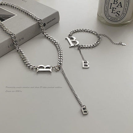 B Letter Necklace for Women, Summer Non-Fading Sweater Chain, 2022 New Trendy Hip-Hop Minimalist Style Clavicle Chain