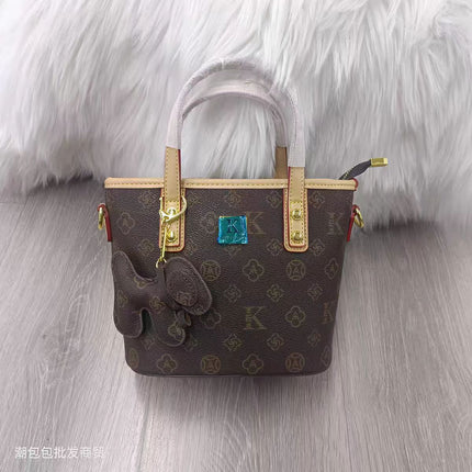 PVC Textured Bucket Tote Bag 5 Colors Retro Print / Sac Seau Tote PVC Texturé 5 Couleurs Rétro Imprimé