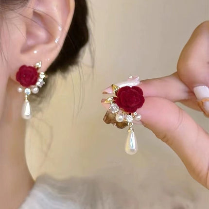 Red vintage earrings autumn and winter light luxury high-grade pearl earrings 2024 new popular New Year velvet earrings for women