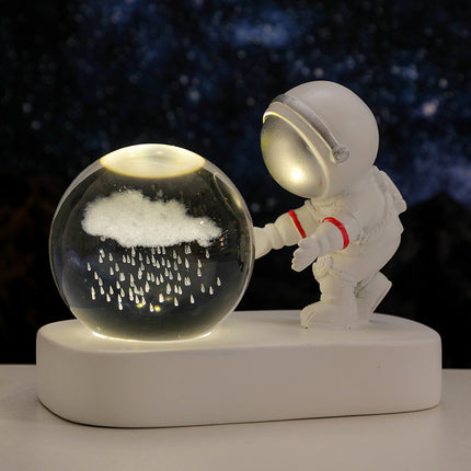 Creative Astronaut Crystal Ball Night Light Resin Crafts Desktop Ornaments Atmosphere Light Souvenir Birthday Gift