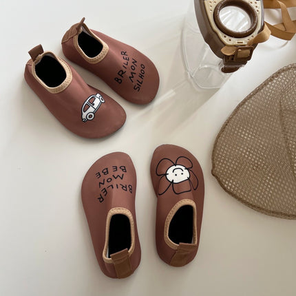 New Children's Beach Shoes Barefoot Surfing Diving Shoes Baby Swimming Wading Shoes and Socks Non-slip Cut-resistant Tracing Shoes