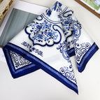 Blue and white / 53CM