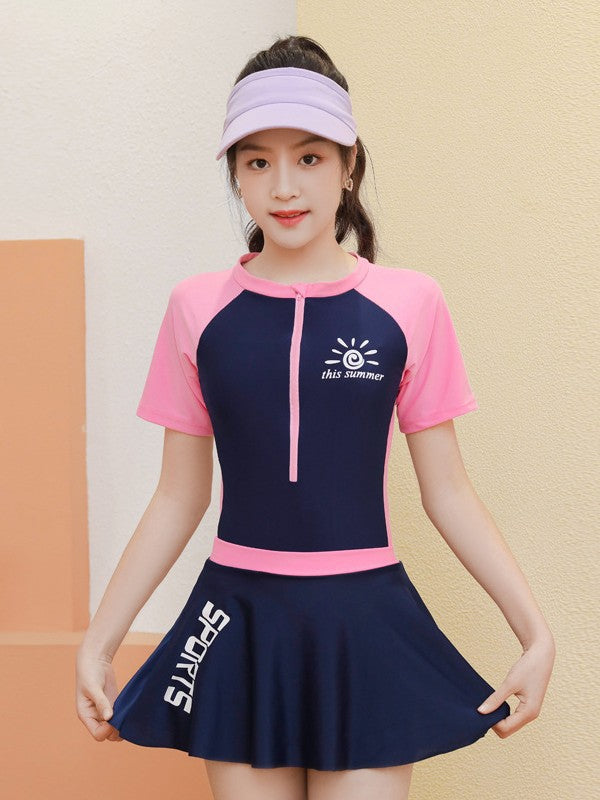Swimsuit for Girls Middle School and Big Children 2024 New Conservative Two-Piece Suit Dress Style Hot Spring Swimming Suit for Junior High School Students