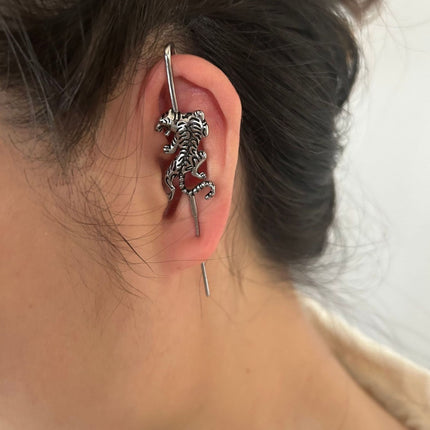 New Stainless Steel Cast Tiger Snake Ear Hanger Punk Exaggerated Puncture Ear Needle Simple Slash Ear Spike Ear Stud