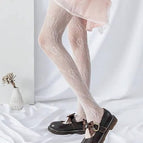 Rose flower net white