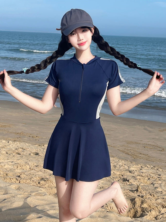 One-Piece Girls' Swimsuit 2026 New Summer Conservative Slimming Cover-Up Pure Desire Internet Celebrity Style Student Class Hot Spring Bathing