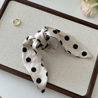 4097-1-White Wave Dot Horse Tail Clamp