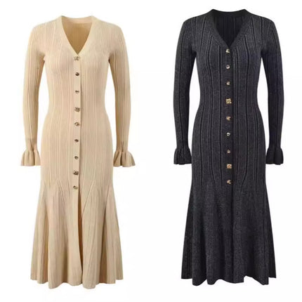 French-Style Waist-Cinching Long Dress for Women with Gold Thread V-Neck and Gold Button Single-Breasted Design, 2026 Autumn and Winter New Model, Elegant Slim-Fit Knit Dress