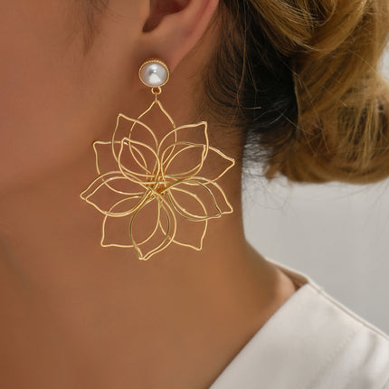 Cross-border Europe and the United States big flower hollow earrings exaggerated line winding retro petal earrings wholesale earrings wholesale