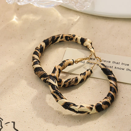 Autumn and Winter Leopard Print Ribbon Bow Earrings for Women, European and American Handmade Personalized Earrings, High-End Large Circle Earrings
