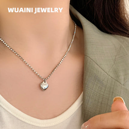 Japanese and Korean Super Flash Zircon Heart Necklace for Women Ins Cool Style Niche Design Clavicle Chain Titanium Steel Electroplated 18K Gold