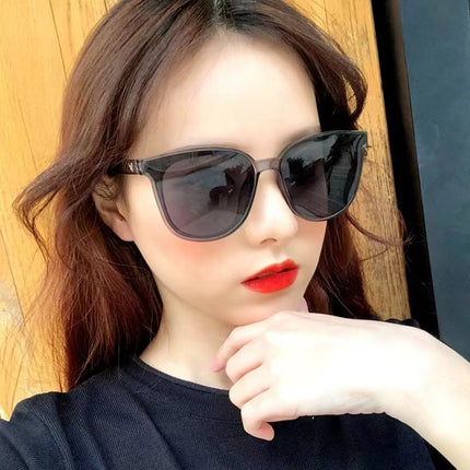 Women's sunglasses sunshade high-end sense Joker cute sweet beauty trendy sunglasses net red makeup artifact glasses wholesale