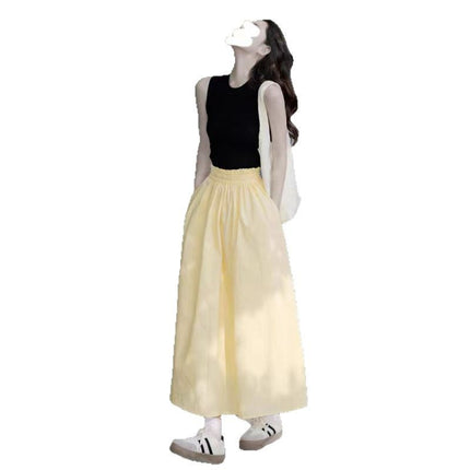In Summer, Wear a Complete Set of 2026 Dopamine Outfits with a Socialite Vibe, a Mature and Beautiful Style, and a Pretty Yellow Dress Set