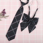 Black light blue plaid (tie collar flower)