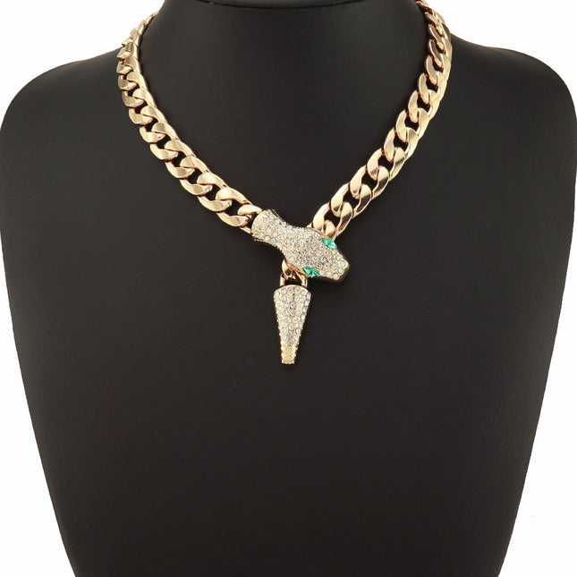 Ins Style Light Luxury Short Diamond-encrusted Green Eyes Snake Head Adjustable Magnetic Buckle Fragmented Bone Chain Necklace Distinctive Design Necklace