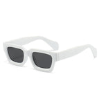 Solid white gray flakes / As shown in the picture