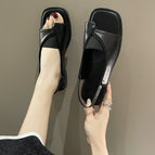 Black / 35