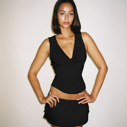 Spring 2025 New Personalized Elegant Collar Open Chest Figure Pleated Back Hollow Short Vest Top