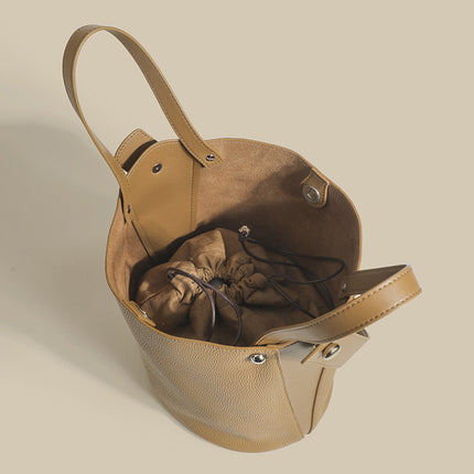 PU Large Capacity Tote Bucket Bag Light Brown / Grand Sac Tote Seau PU Marron Clair
