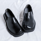 081 square head black / 38