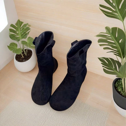2025 New Cotton Early Autumn Boots Sleeve Pile Boots Women's Soft Sole Flats Short Boots Suede Boots British Fashion