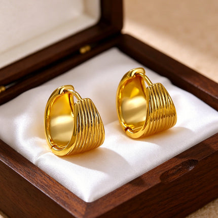 European and American Niche Earrings Design Light Luxury High-End Earrings for Women Summer Simple and Versatile Copper Gold-Plated Earrings Wholesale