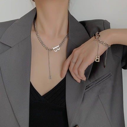 B Letter Necklace for Women, Summer Non-Fading Sweater Chain, 2022 New Trendy Hip-Hop Minimalist Style Clavicle Chain