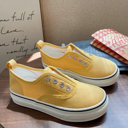 Slip-on Lazy Canvas Shoes Women's 2025 New Round-toed Thick-soled All-match Casual Sports Board Shoes