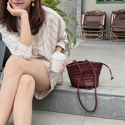 PU Woven Bucket Bag / Sac Seau PU Tressé