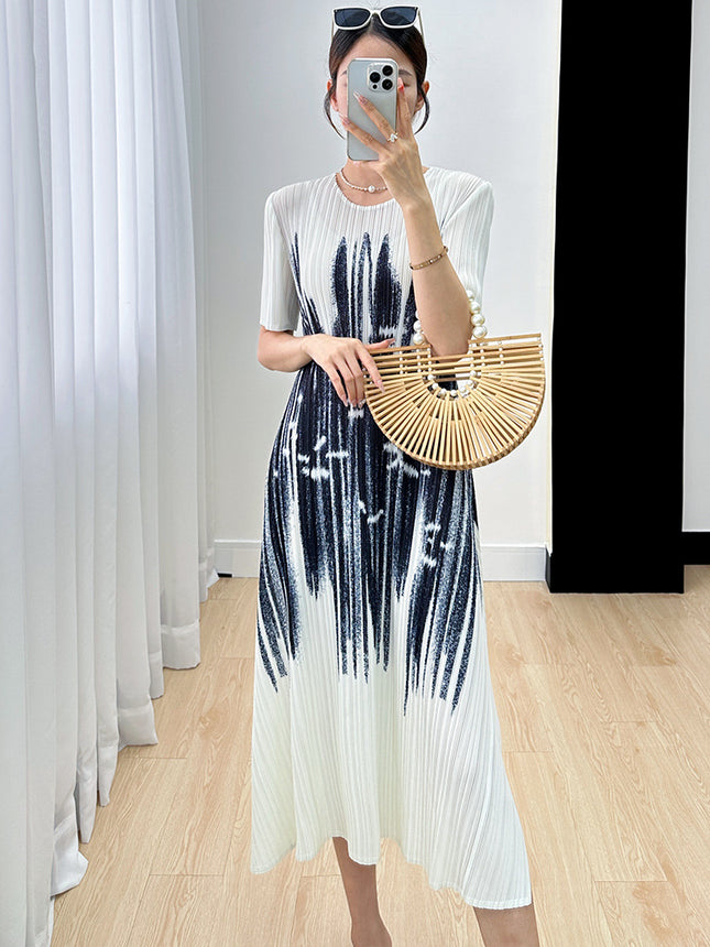 Miyake Classy Printed Skirt for Women 2023 Summer New Niche Age-Reducing Loose Pleated Round Neck Short-Sleeved Dress