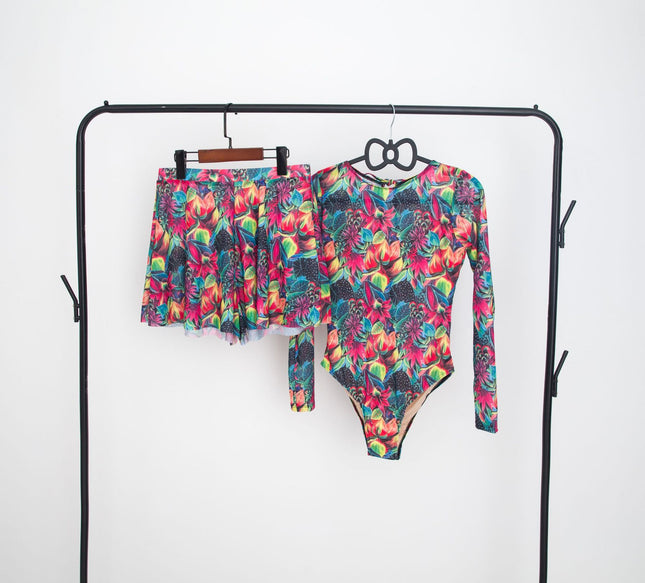 2025 European and American Cross-Border One-Piece Bikini Emuпальunnк Sun Protection Swimsuit Shorts Two-Piece Set