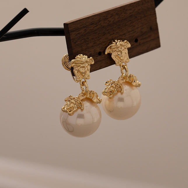 Ear-less Earrings French Vintage Court Style Metal Pearl Pendant Earrings Fashionable Personalized Mosquito Incense Plate Earrings for Women