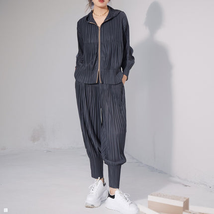 Miyake-Style Women's High-End Two-Piece Set 2026 Hooded Zip-Up Jacket Versatile Pleated Pants Casual Outfit Set