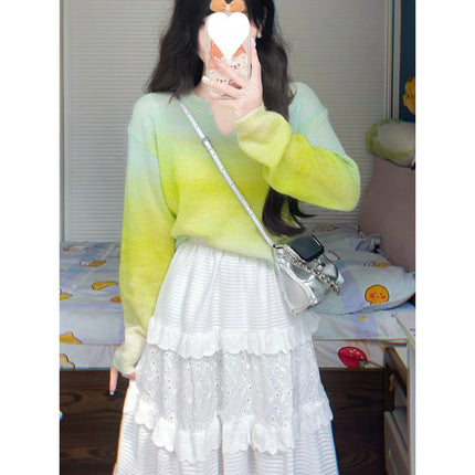 Gradient vignette 2024 new thin loose long sleeve sweater slimming cake skirt gentle style skirt suit