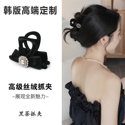 Autumn and Winter new South Korea black velvet clip medium-sized back head hairpin women's high-grade shark clip hair accessories clip