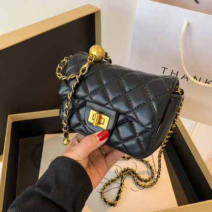 This Year's New Fashion Casual Simple Niche Popular Quilted Chain Lock Crossbody Shoulder Bag Mini Small Square Bag