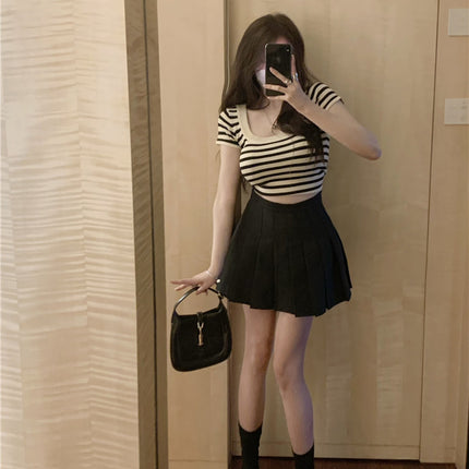 Small Knitted Hong Kong Style Striped Square Neck Dress Women's Summer 2023 New Slim-Fit Slimming Skirt Bag Arm Skirt