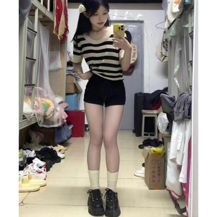 Spice Girls Denim Shorts Women's Ins Summer 2025 New High Waist Slimming Black Pants Tight Micro-elastic Hip Hot Pants