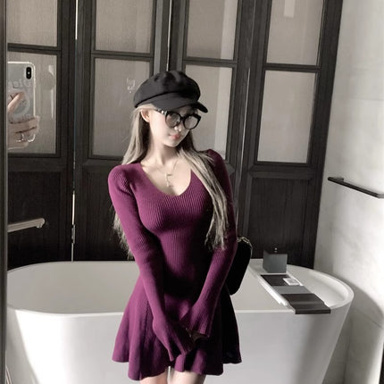 Early Autumn Elegant Purple Knitted Stretch Dress for Women Pure Sexy V Neck Slim Waist Pleated A-Line Short Skirt