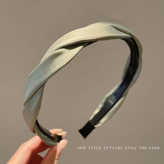 Handmade Cute Braided Cross Headband for Washing Face, Non-Slip Hairband for Holding Hair, Women's Hair Accessory Headband