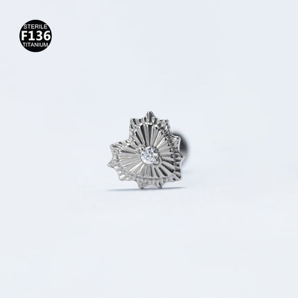 F136 Titanium Alloy Hollow Love Flower Batch Flower Peach Heart Lip Nail Ear Bone Nail Tragus Small Ear Bone Nail 0.9 Teeth