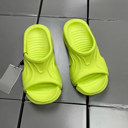 Paris Classic Slippers, Leaky Toe Wading Rubber Slippers, Same Style for Men and Women, Perfect Fit for Foot Shape