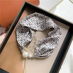 07-meter character (pearl silk scarf)