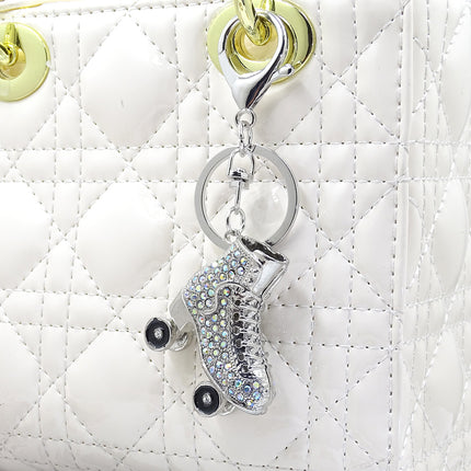 Fashion creative three-dimensional skate shape key chain alloy two-sided diamond drop oil car pendant cross-border hot sale