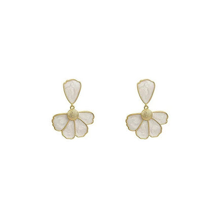 2024 a fan leaf zinc alloy one love women's earrings drop oil high-end sense Joker ladies jewelry direct sales