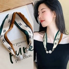 11-letter H Green (Diamond silk scarf)
