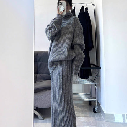 High-end Light Luxury Socialite French Retro Turtleneck Sweater Cold Style Fashion Two-piece Suit Simple Skirt Elegant